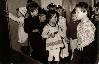 Claus im Kindergarten unter Kinder 1